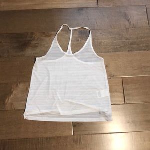 White nike tank top